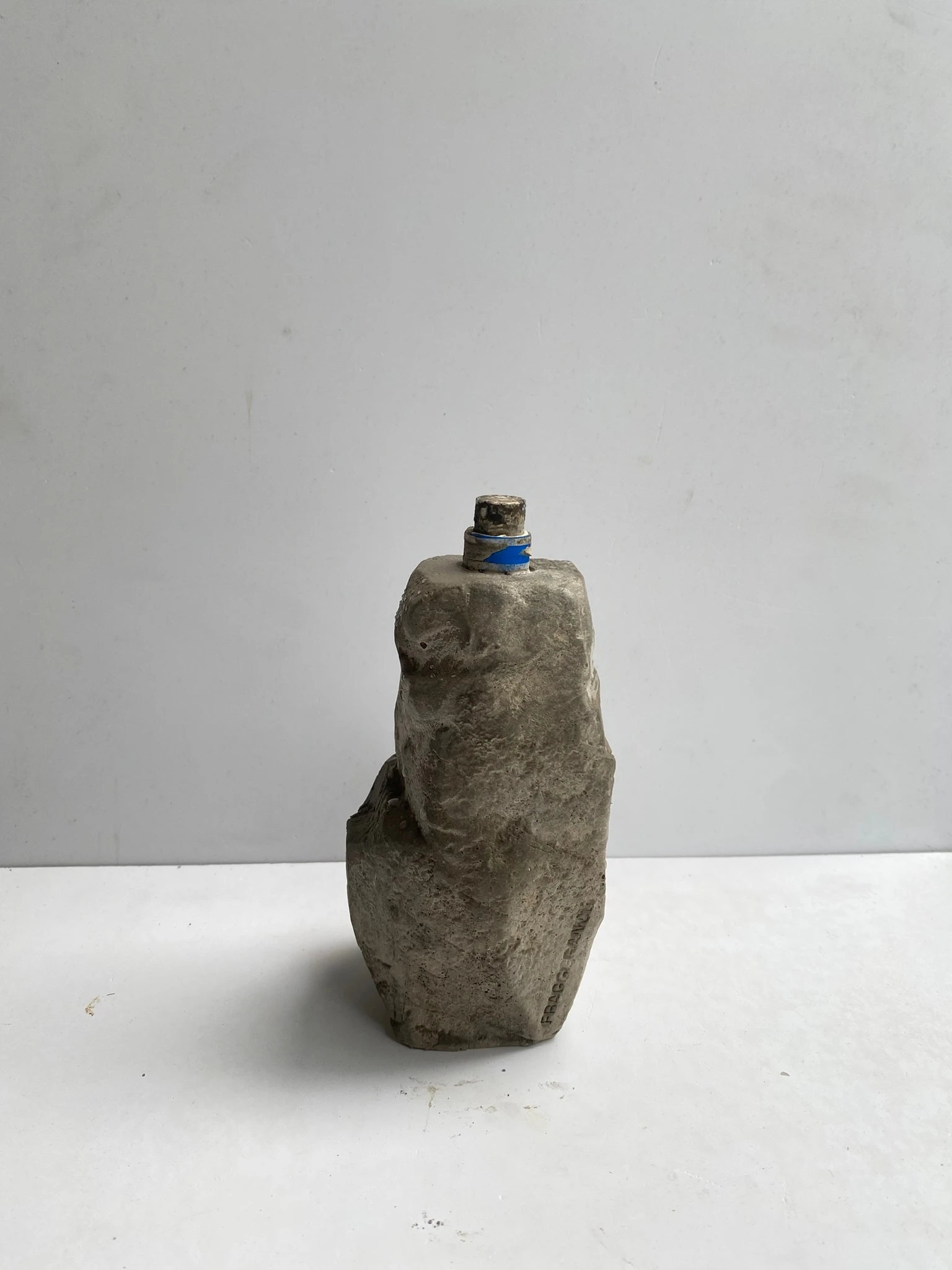 Concrete bottle cast 2