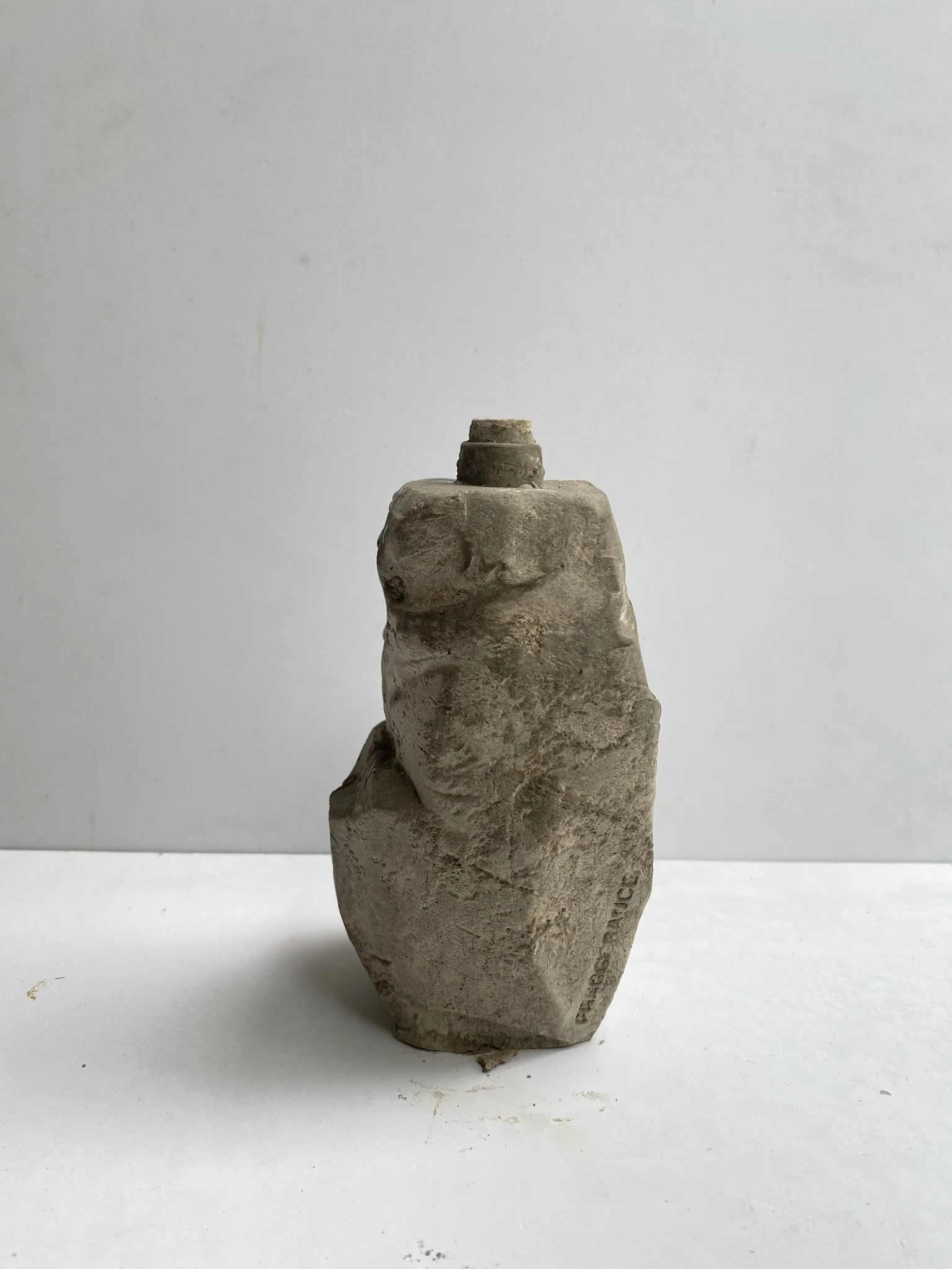 Concrete bottle cast 6