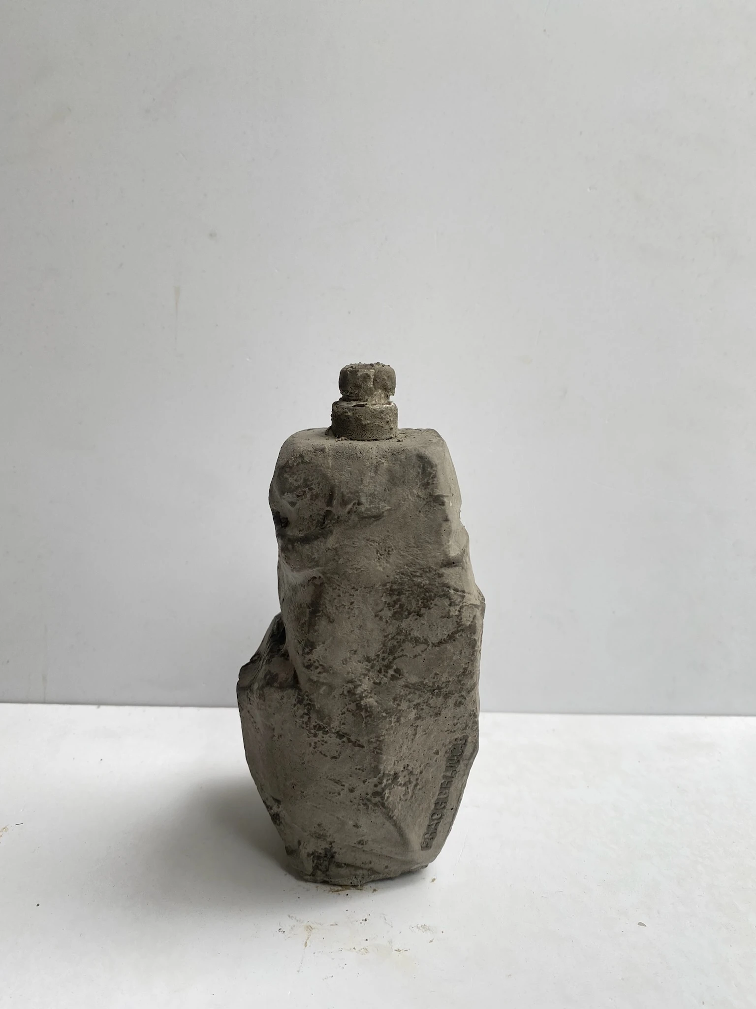 Concrete bottle cast 7