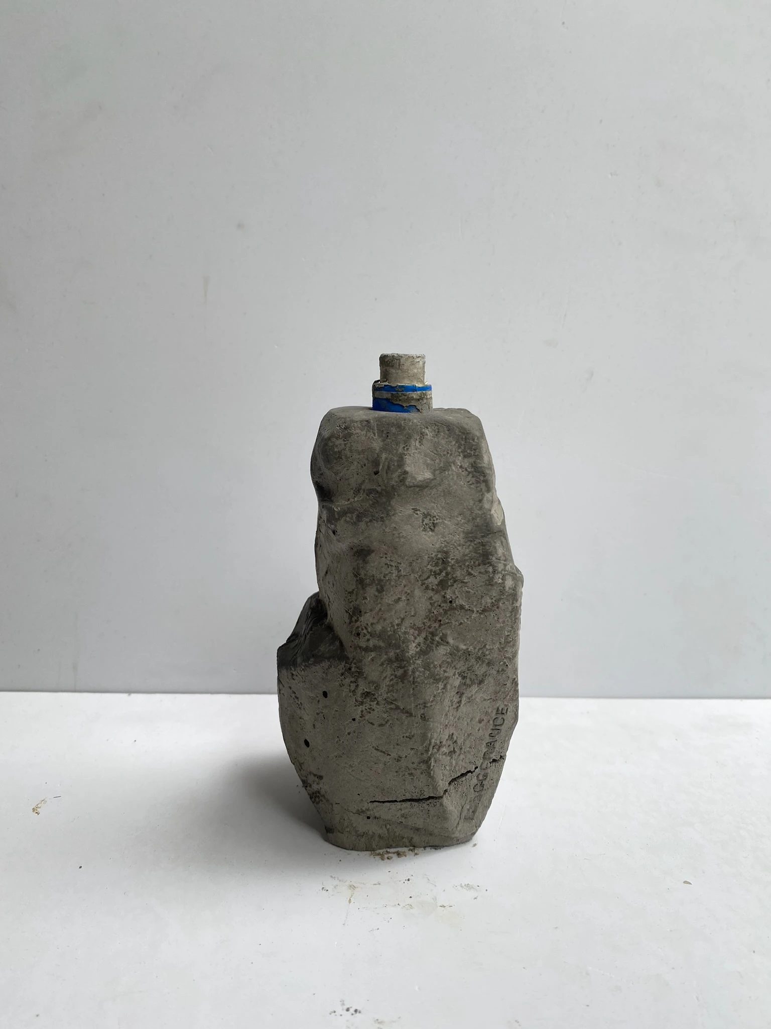 Concrete bottle cast 9