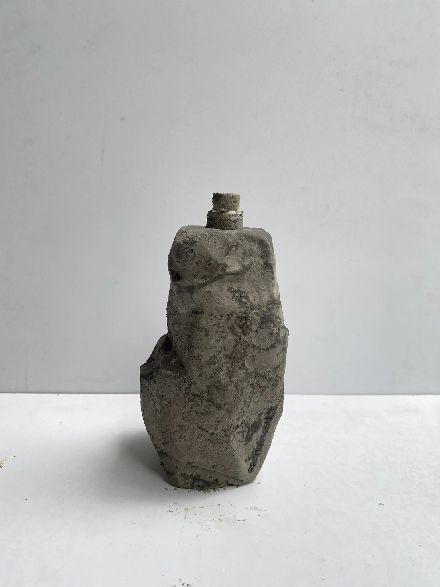 Concrete bottle cast 11